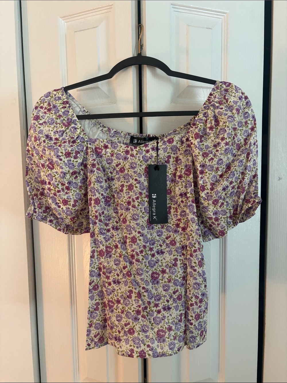 Allegra K Purple Floral Puff Sleeve Top on Cream
